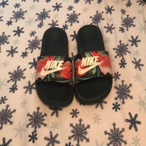 Nike slides